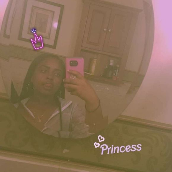 Meet your Posher, Nunì - Picture 1 of 1